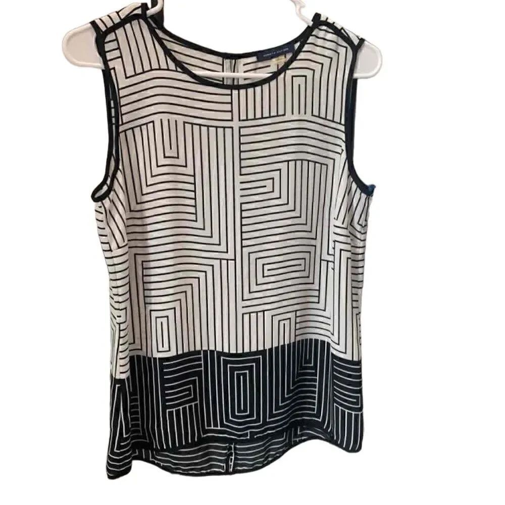Tommy Hilfiger short sleeve blouse size small
